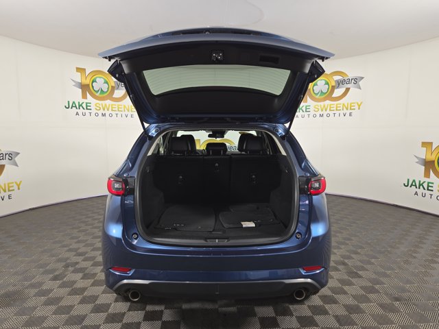 Vehicle image 32 of 33