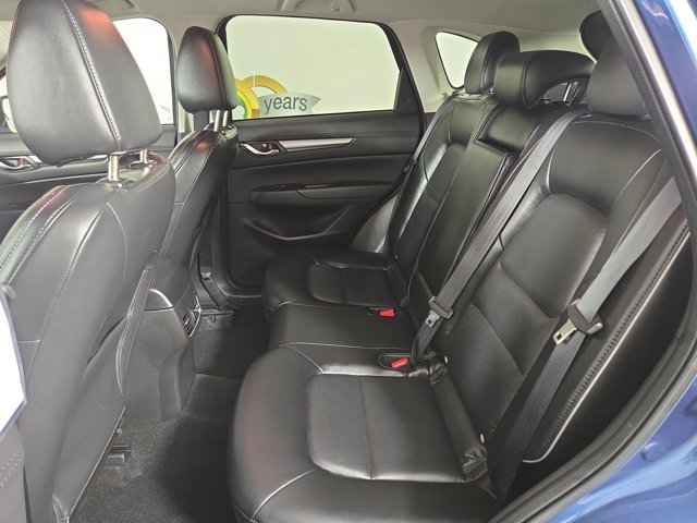 Vehicle image 13 of 33