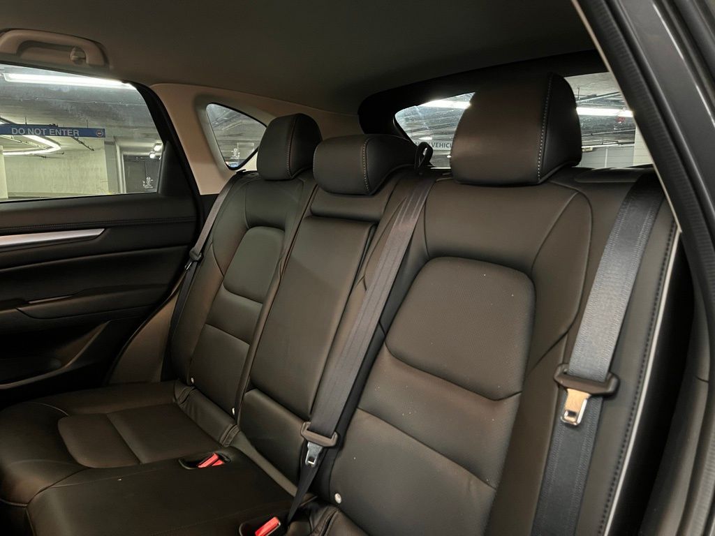 Vehicle image 13 of 38