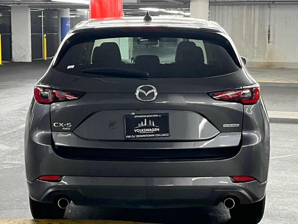 Vehicle image 8 of 38