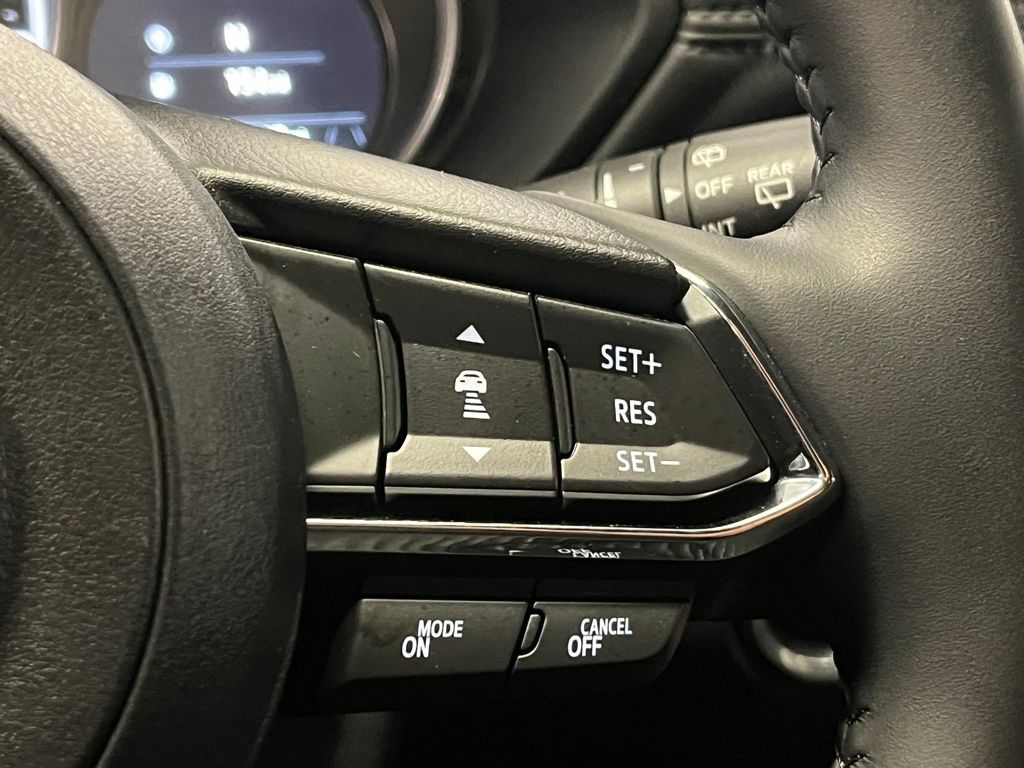 Vehicle image 36 of 38