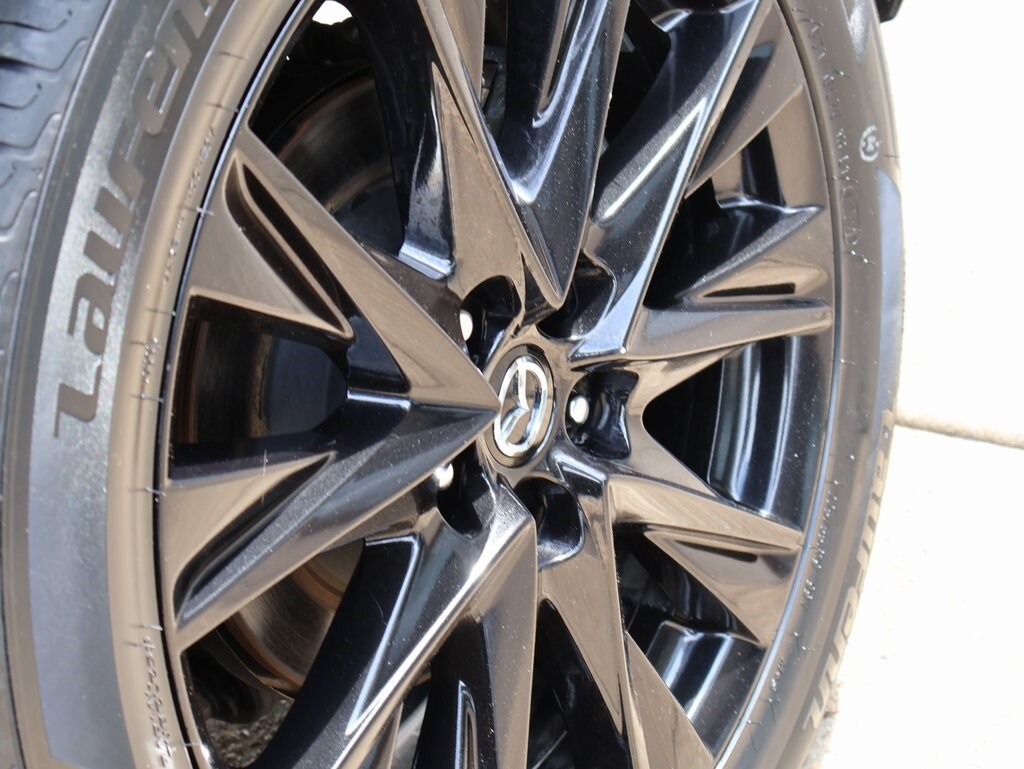 Vehicle image 41 of 42