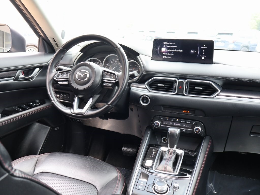 Vehicle image 14 of 42