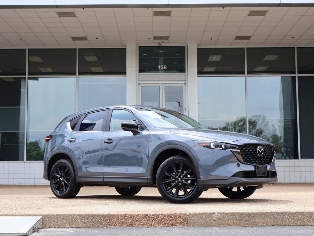 Vehicle image 4 of 42