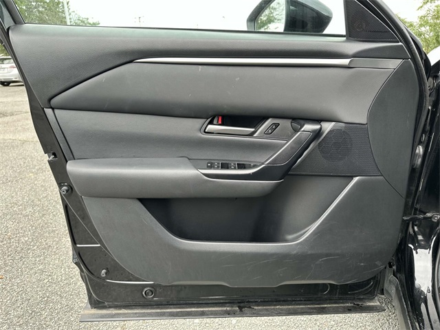 Vehicle image 20 of 26