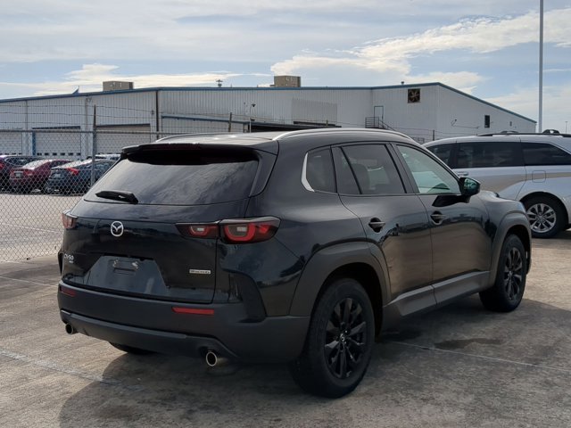 2024 Mazda CX-50 2.5 S Preferred Package Image 5 of 40