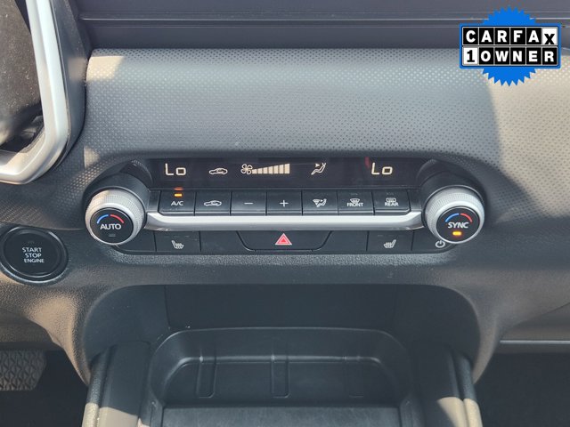 Vehicle image 16 of 30