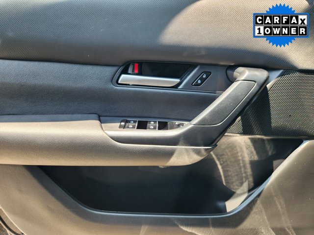 Vehicle image 19 of 30