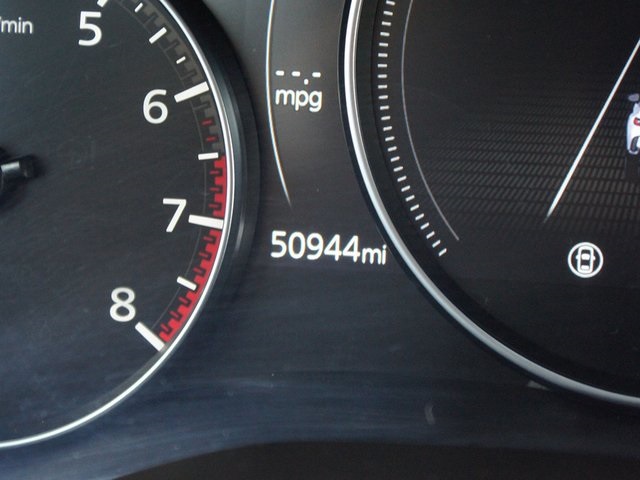 2024 Mazda CX-50 2.5 S Preferred Package Image 18 of 28