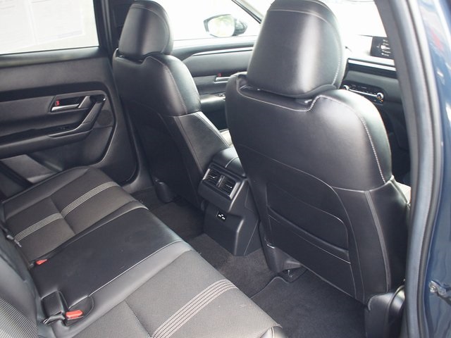 2024 Mazda CX-50 2.5 S Preferred Package Image 13 of 28