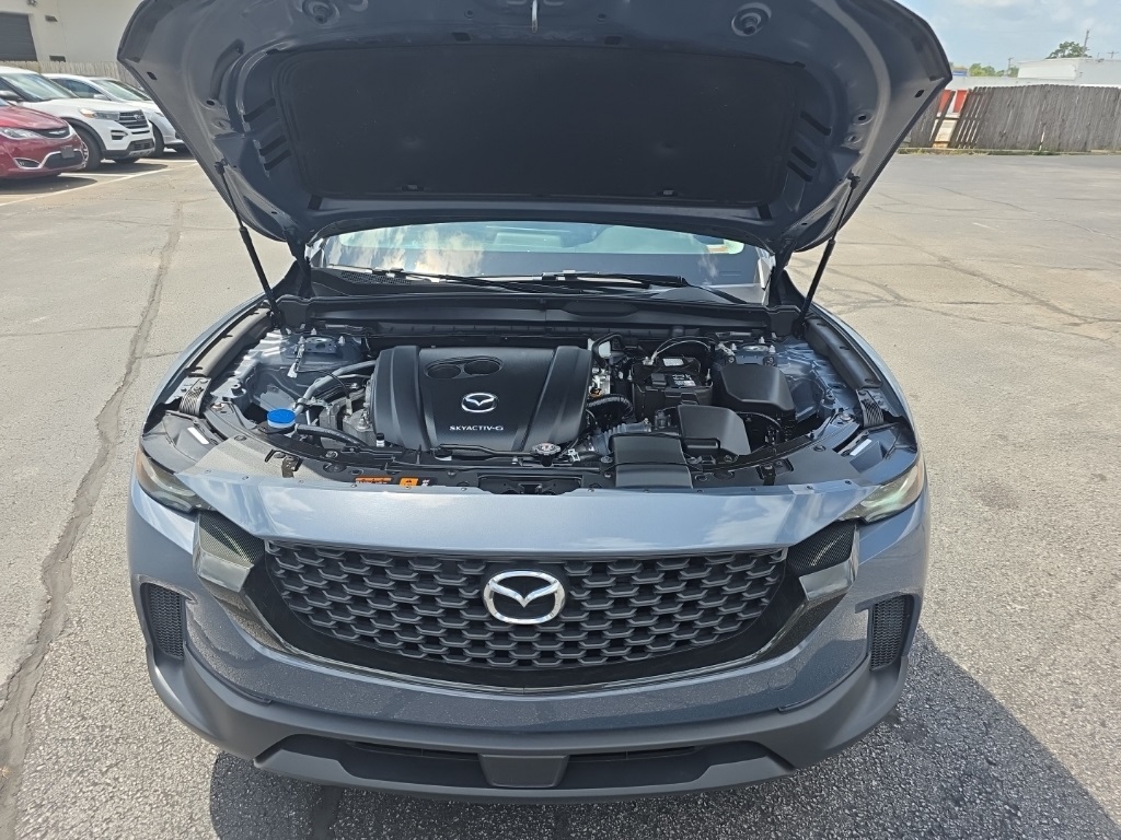 Vehicle image 24 of 28