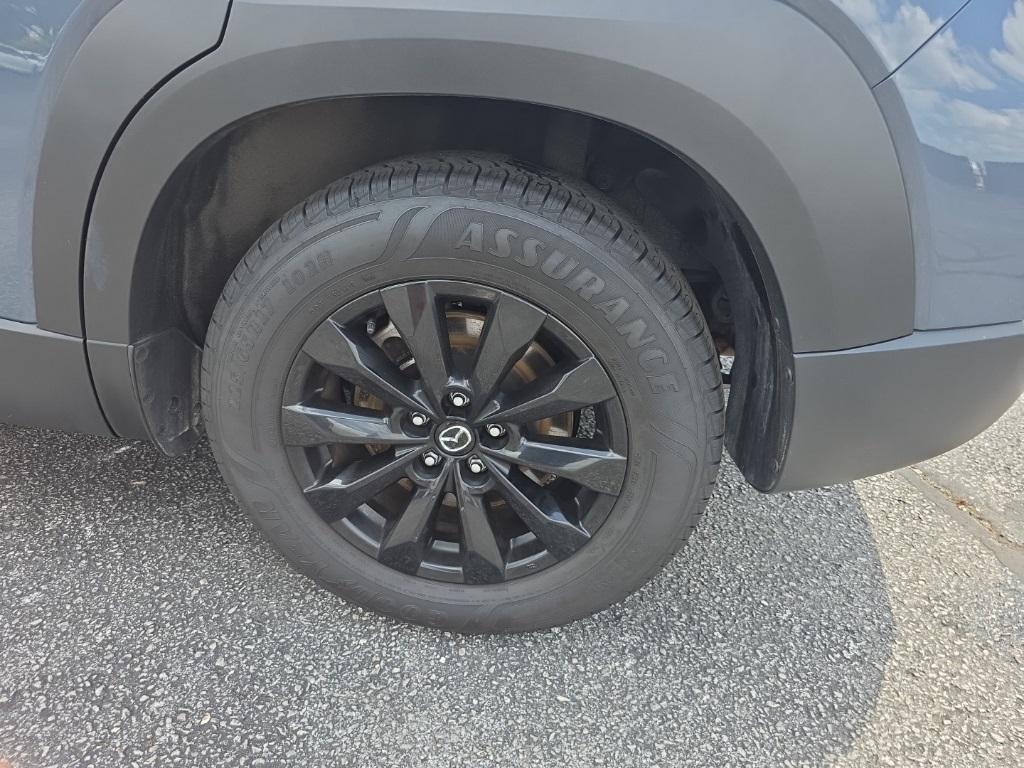 Vehicle image 9 of 28