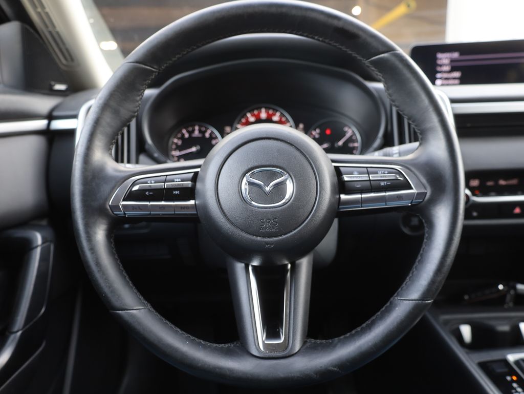 Vehicle image 11 of 40