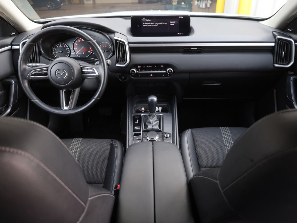 Vehicle image 23 of 40