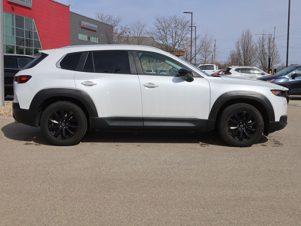 Vehicle image 5 of 40