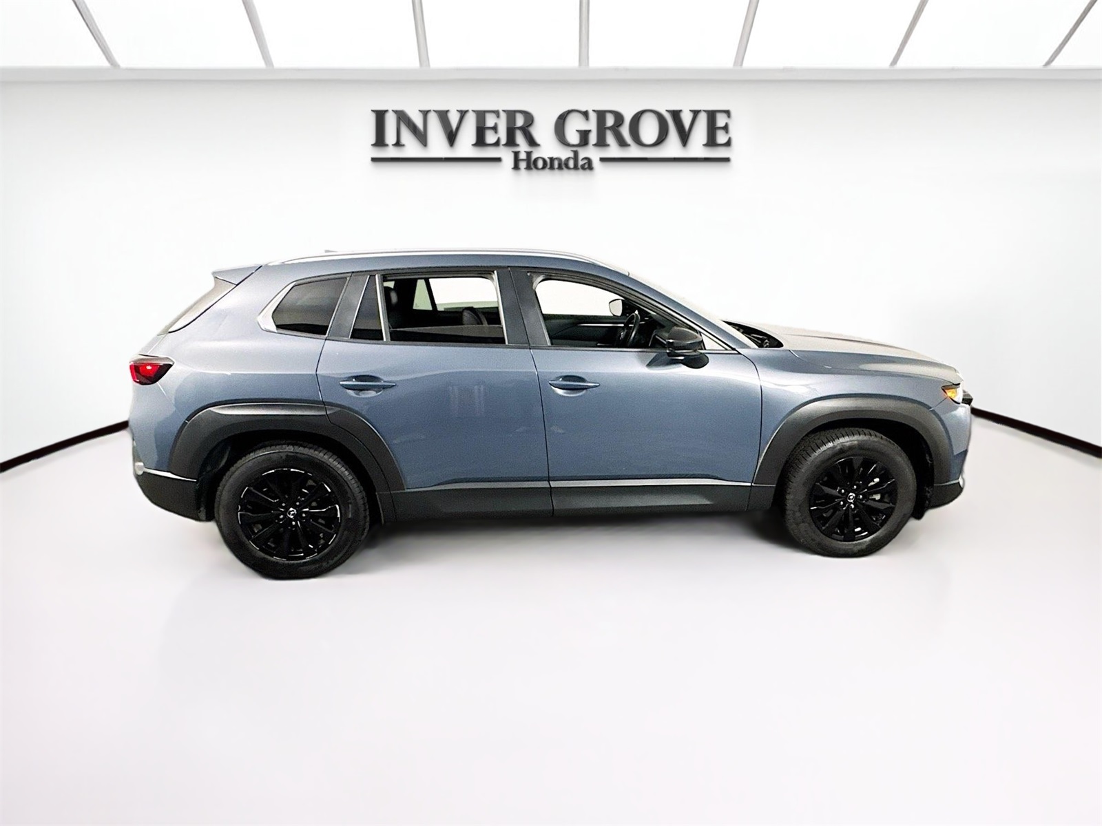 2024 Mazda CX-50 2.5 S Premium Package Image 4 of 22