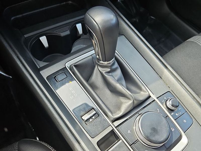 2024 Mazda CX-50 2.5 S Premium Package Image 19 of 30