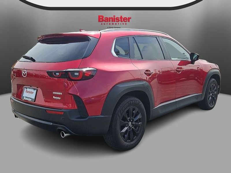2024 Mazda CX-50 2.5 S Premium Package Image 4 of 30