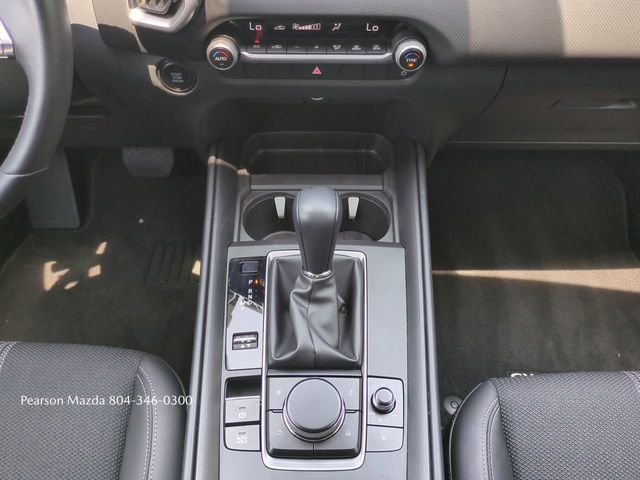 Vehicle image 19 of 26