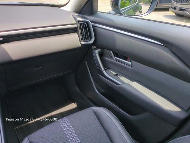 Vehicle image 13 of 26