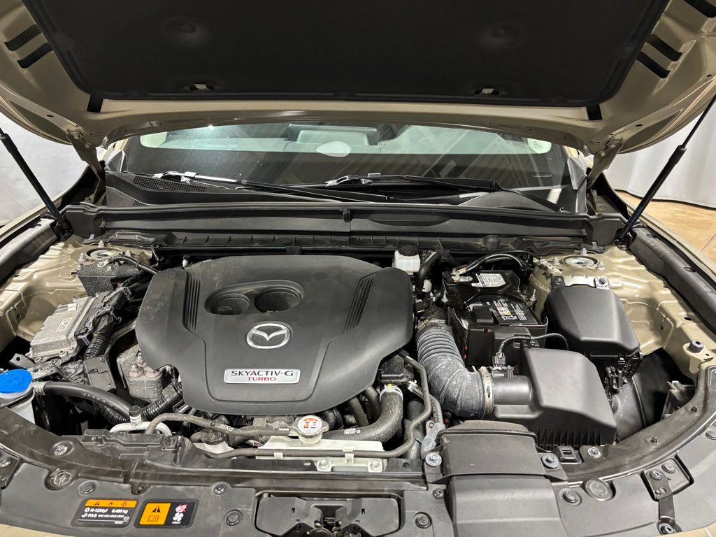 Vehicle image 9 of 32