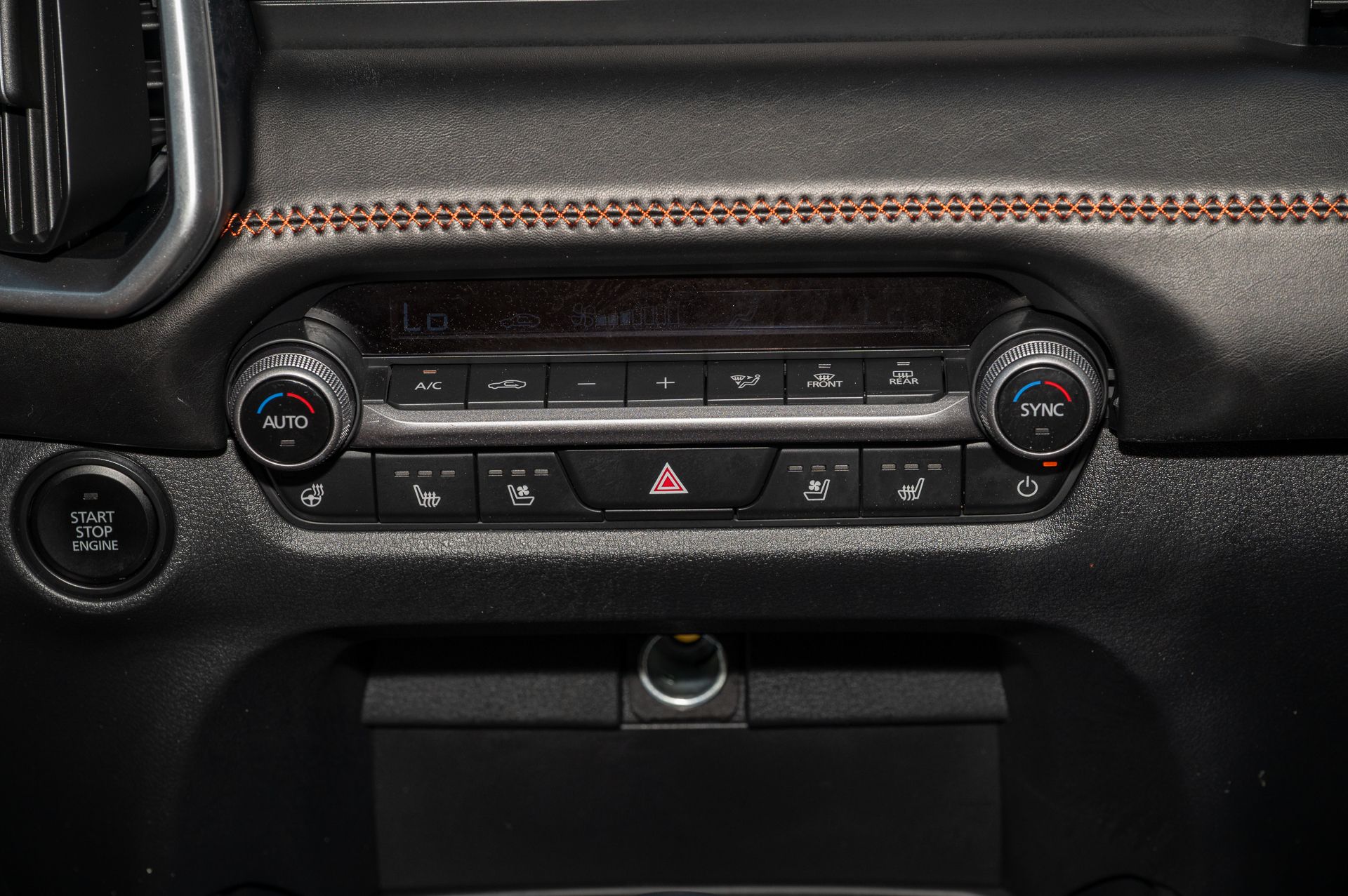 Vehicle image 26 of 44