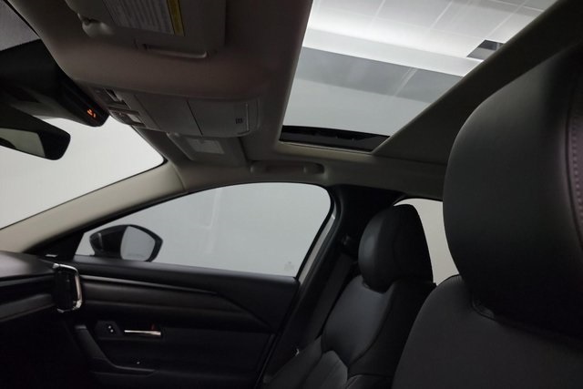 2024 Mazda CX-50 2.5 Turbo Premium Plus Package Image 7 of 9