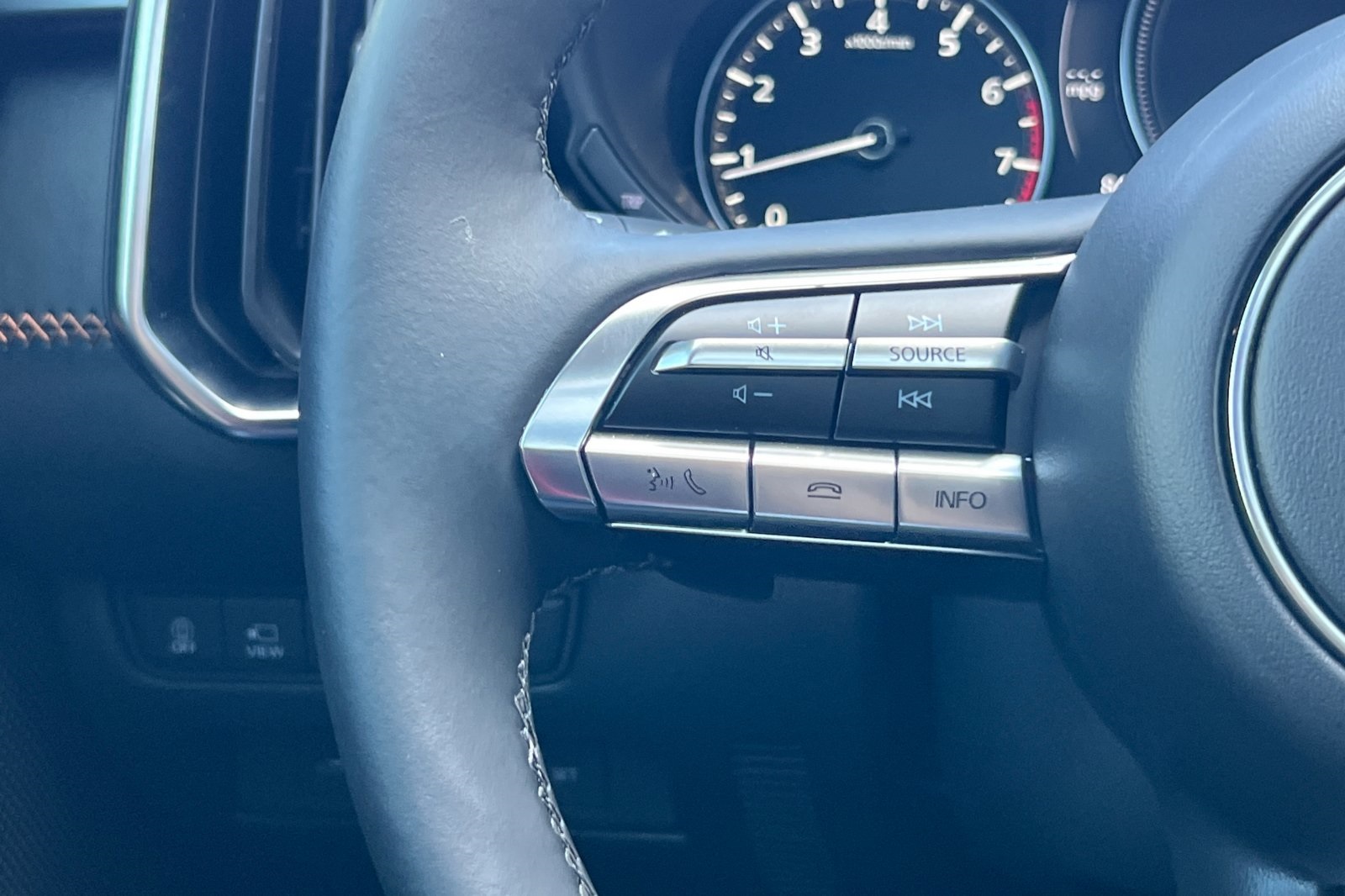 2024 Mazda CX-50 2.5 Turbo Premium Plus Package Image 30 of 34