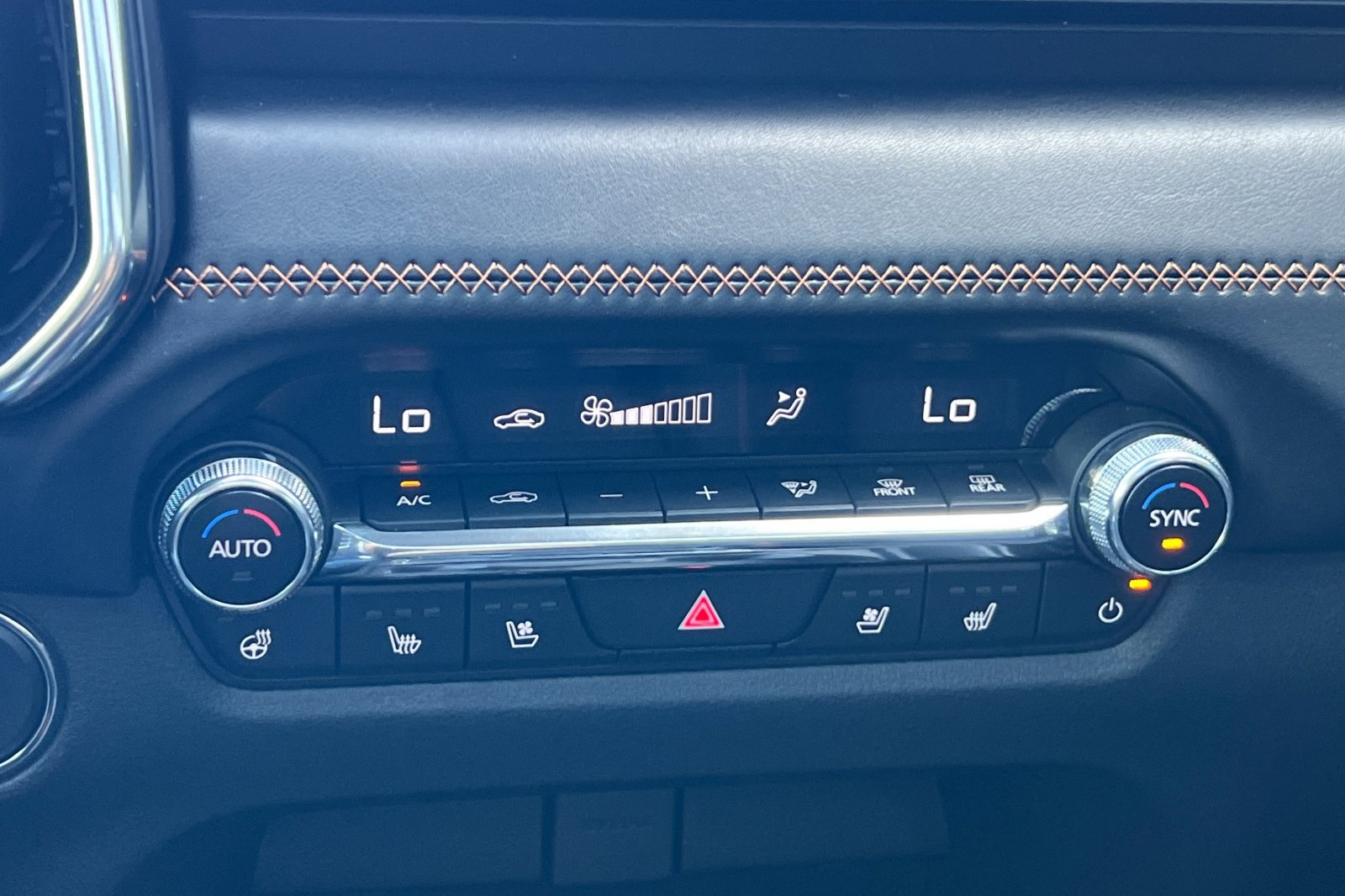 2024 Mazda CX-50 2.5 Turbo Premium Plus Package Image 31 of 34