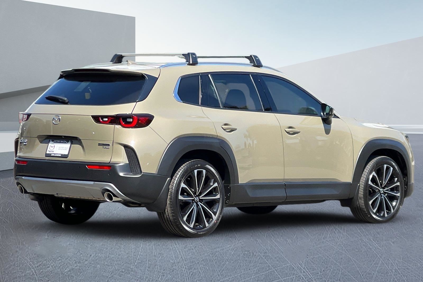 2024 Mazda CX-50 2.5 Turbo Premium Plus Package Image 4 of 34