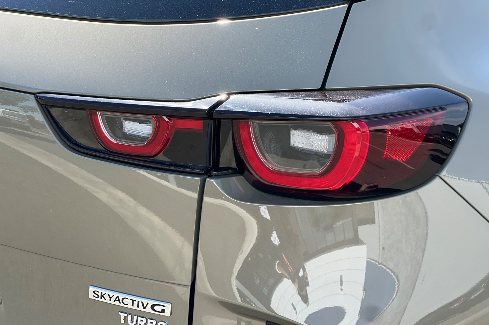 2024 Mazda CX-50 2.5 Turbo Premium Plus Package Image 24 of 34