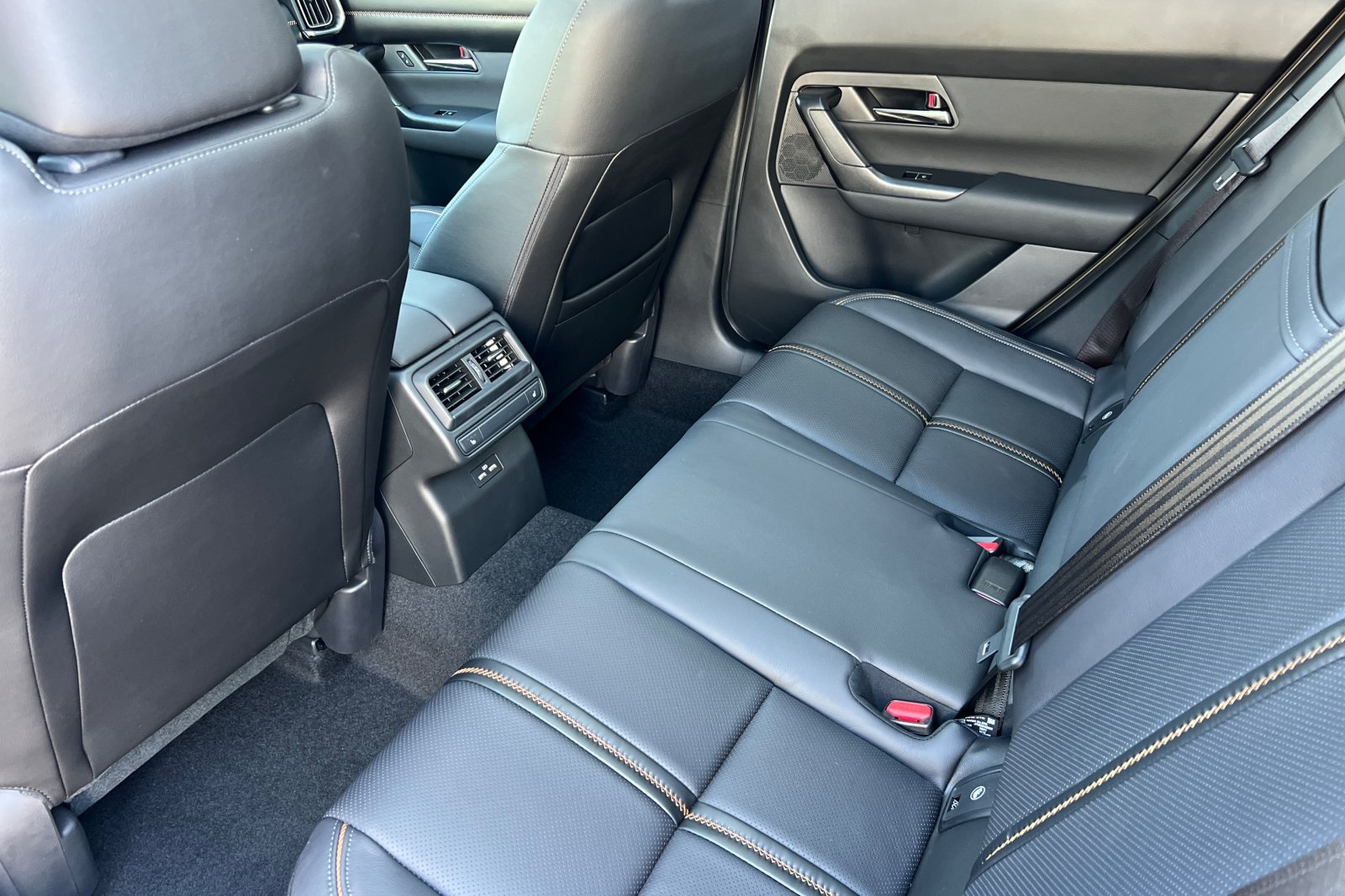 2024 Mazda CX-50 2.5 Turbo Premium Plus Package Image 12 of 34