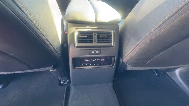 2024 Mazda CX-90 3.3 Turbo Preferred Plus Image 18 of 23
