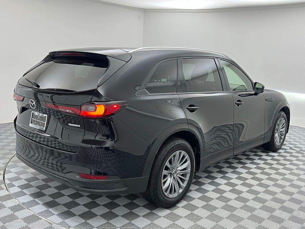 2024 Mazda CX-90 3.3 Turbo Preferred Plus Image 4 of 49