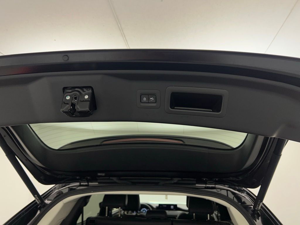 2024 Mazda CX-90 3.3 Turbo Preferred Plus Image 47 of 49