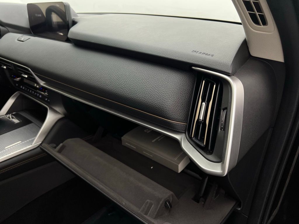 2024 Mazda CX-90 3.3 Turbo Preferred Plus Image 14 of 49