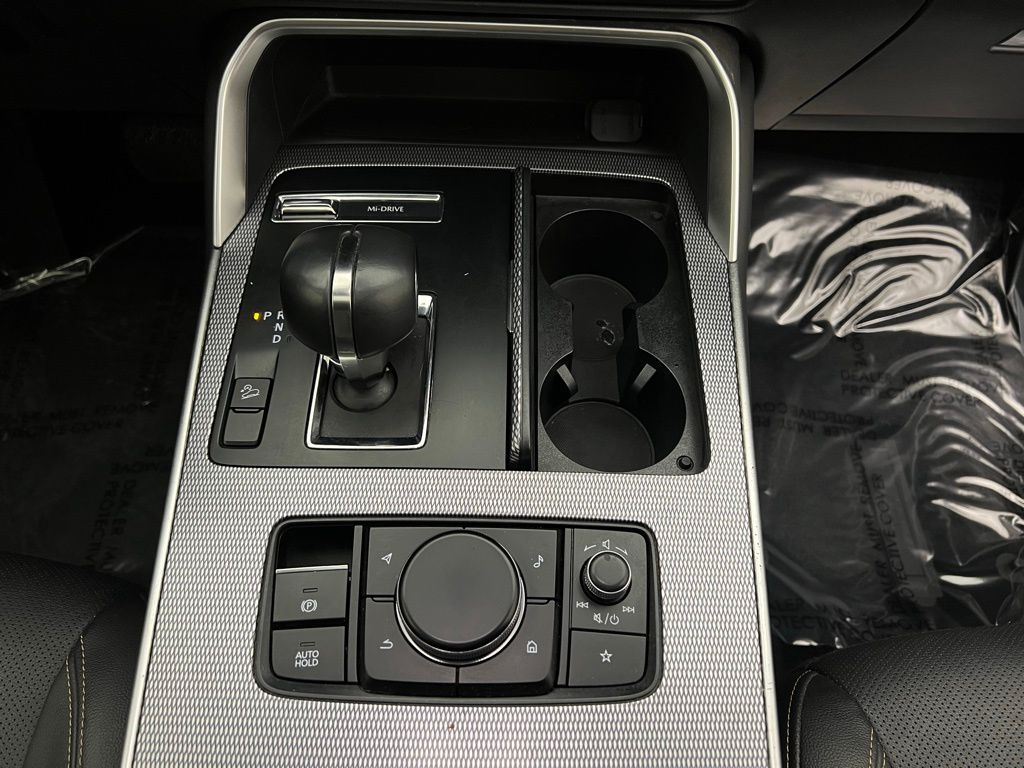 2024 Mazda CX-90 3.3 Turbo Preferred Plus Image 11 of 49