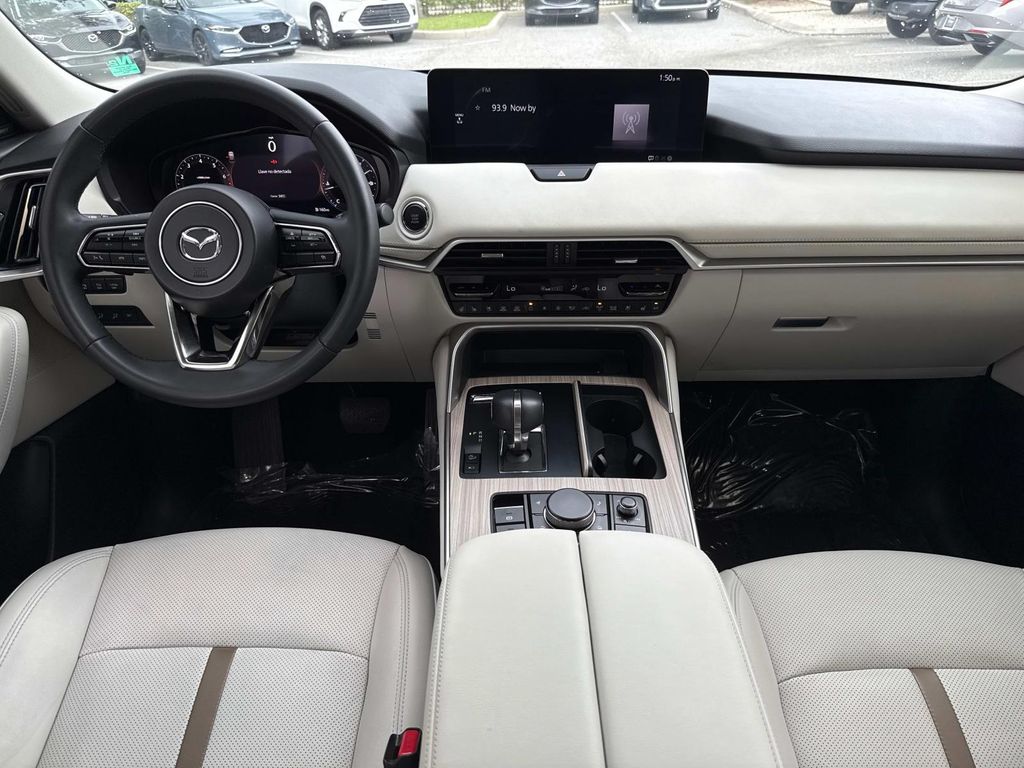 2024 Mazda CX-90 3.3 Turbo Premium Plus Image 12 of 41