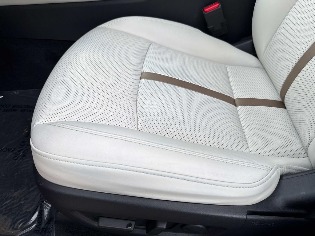2024 Mazda CX-90 3.3 Turbo Premium Plus Image 34 of 41