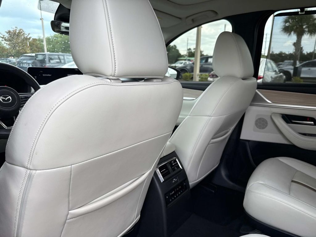 2024 Mazda CX-90 3.3 Turbo Premium Plus Image 38 of 41