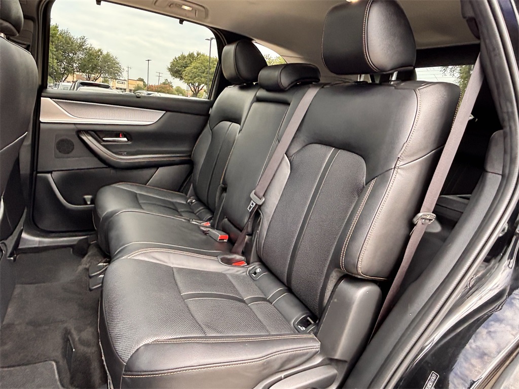 2024 Mazda CX-90 3.3 Turbo S Image 10 of 34