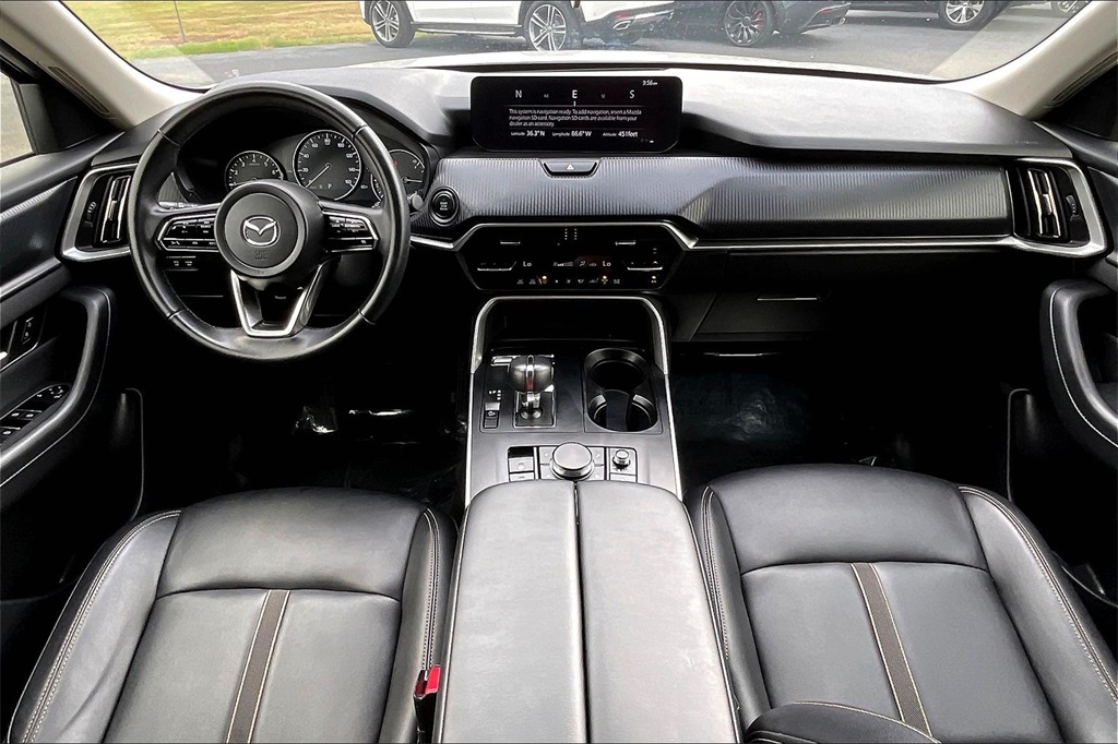 2024 Mazda CX-90 3.3 Turbo Select Image 16 of 32