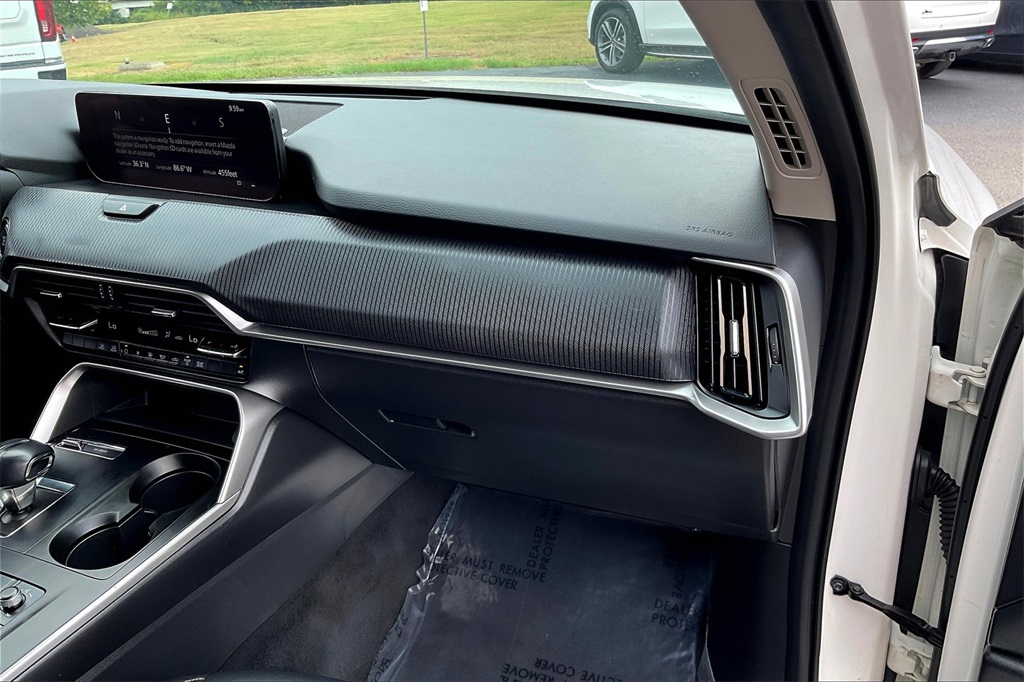 2024 Mazda CX-90 3.3 Turbo Select Image 17 of 32