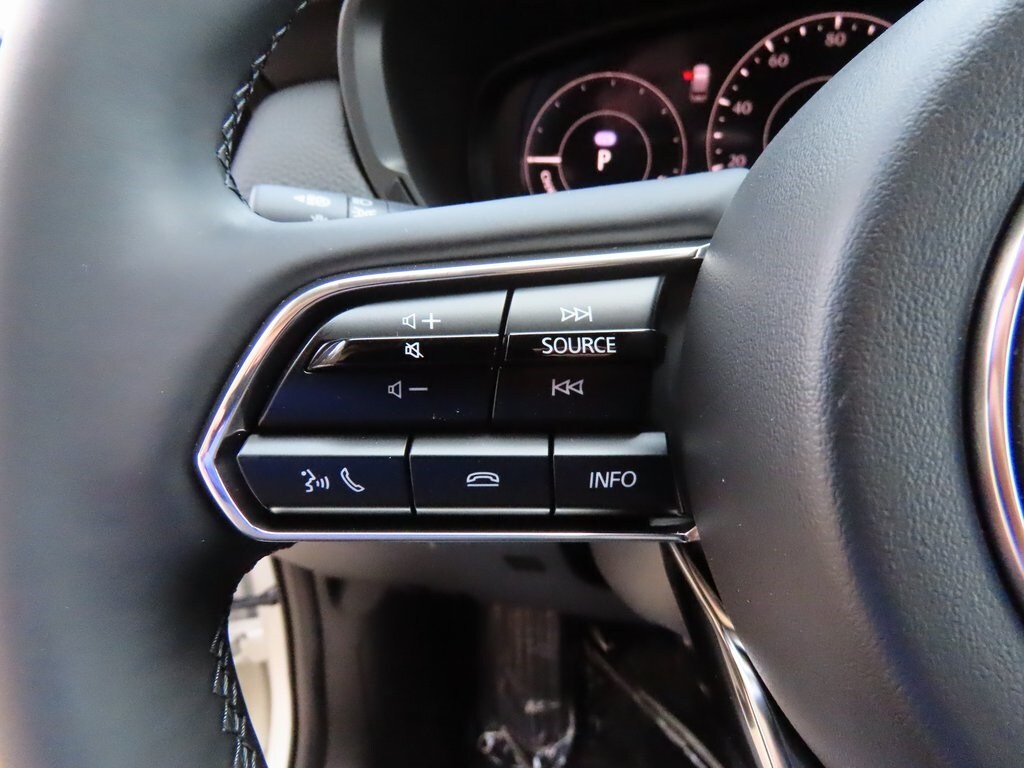 Vehicle image 40 of 50
