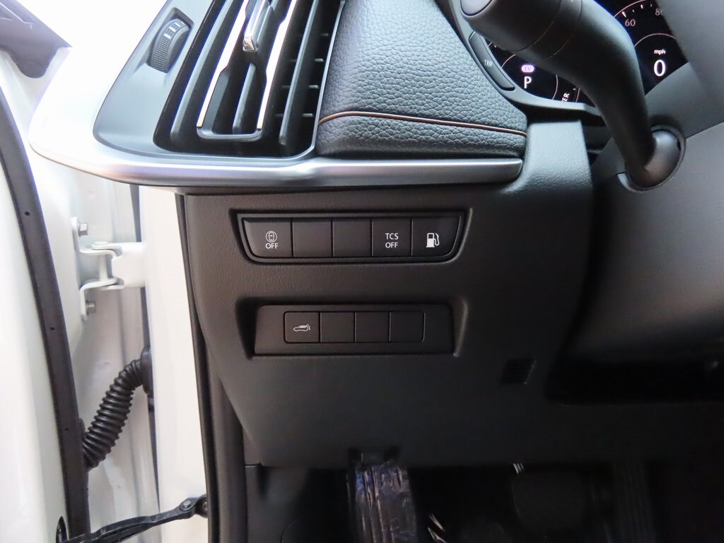 Vehicle image 46 of 50