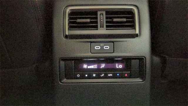 2024 Mazda CX-90 PHEV Preferred Image 37 of 51