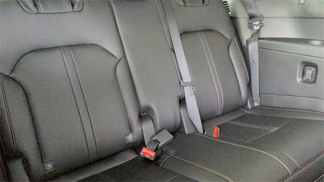 2024 Mazda CX-90 PHEV Preferred Image 39 of 51