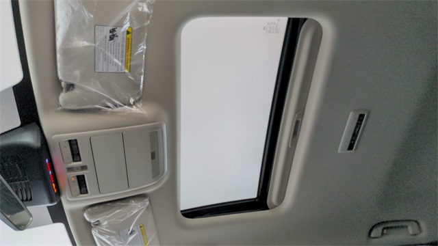 2024 Mazda CX-90 PHEV Preferred Image 32 of 51