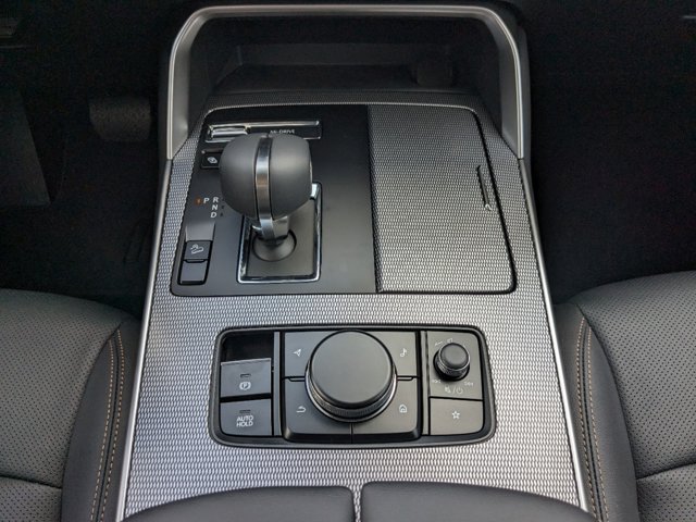 Vehicle image 19 of 27