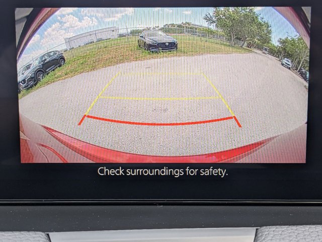 Vehicle image 18 of 27